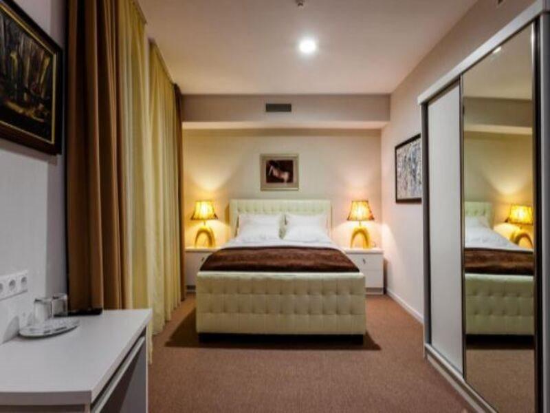 Hotel Zp Palace Tbilisi Eksteriør billede