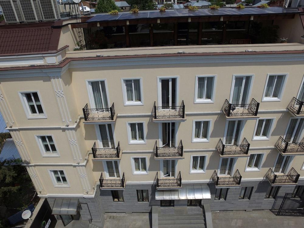 Hotel Zp Palace Tbilisi Eksteriør billede
