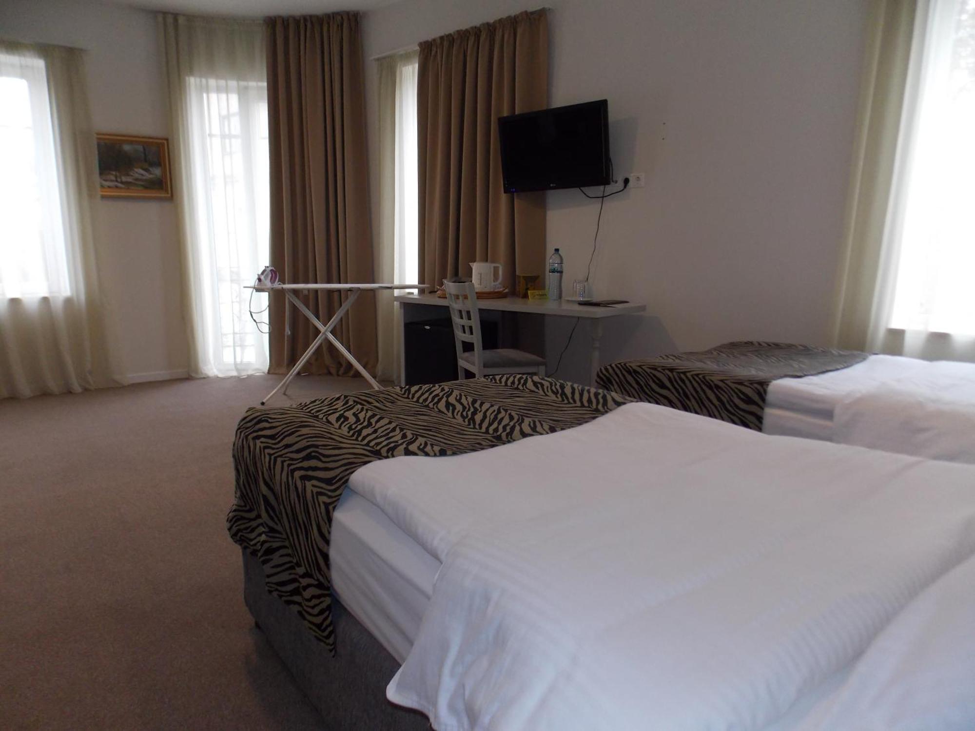Hotel Zp Palace Tbilisi Værelse billede